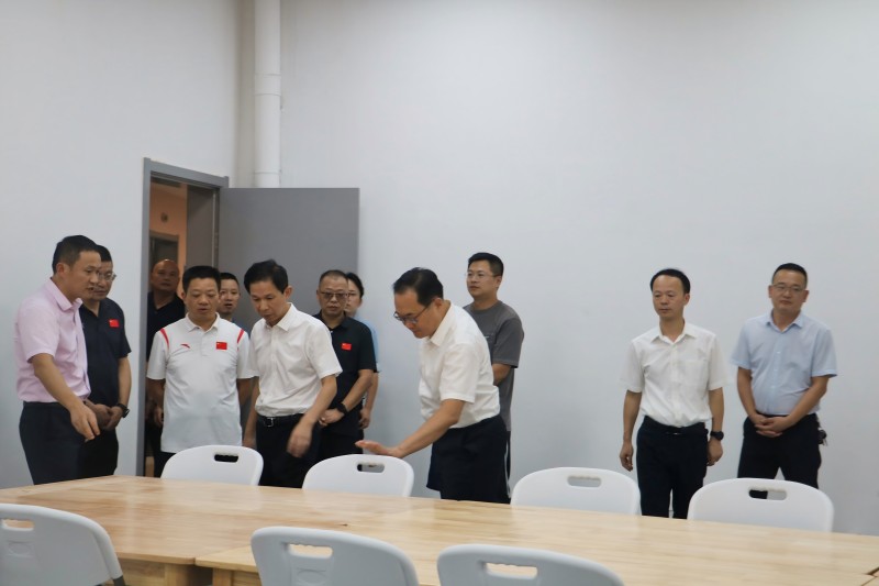 省體育局黨組書記、局長李小平在九江調(diào)研2024年WTA江西網(wǎng)球公開賽籌備工作情況